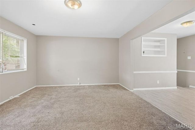 268 Elmdale Drive, St Louis, MO 63135