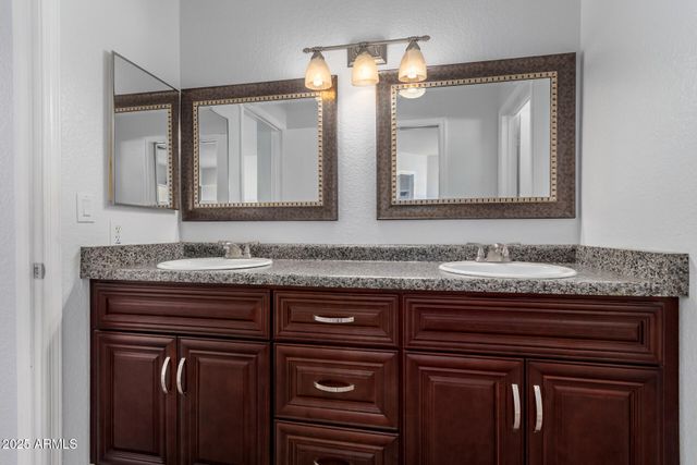 8911 W CARIBBEAN Lane, Peoria, AZ 85381