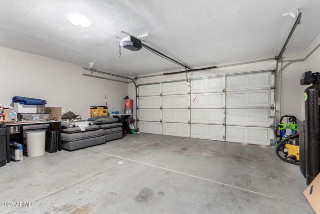 8911 W CARIBBEAN Lane, Peoria, AZ 85381