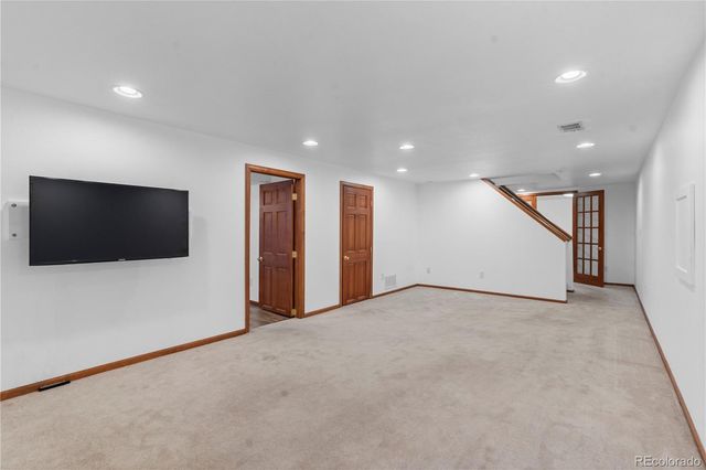 962 S Holly Street, Denver, CO 80246
