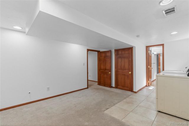 962 S Holly Street, Denver, CO 80246