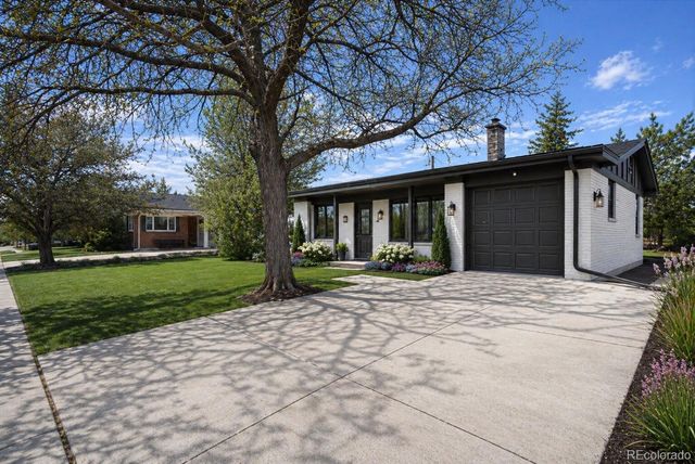962 S Holly Street, Denver, CO 80246