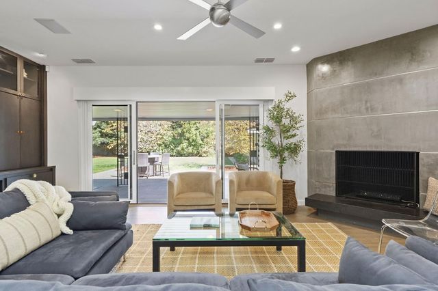 441 Crocker Rd, Sacramento, CA 95864