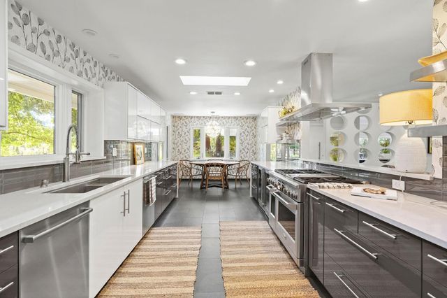 441 Crocker Rd, Sacramento, CA 95864