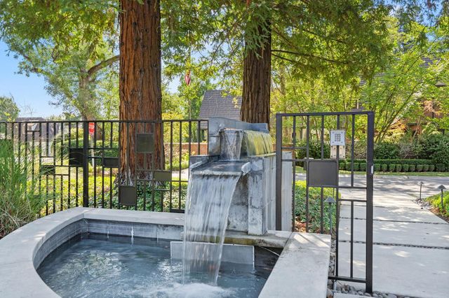 441 Crocker Rd, Sacramento, CA 95864
