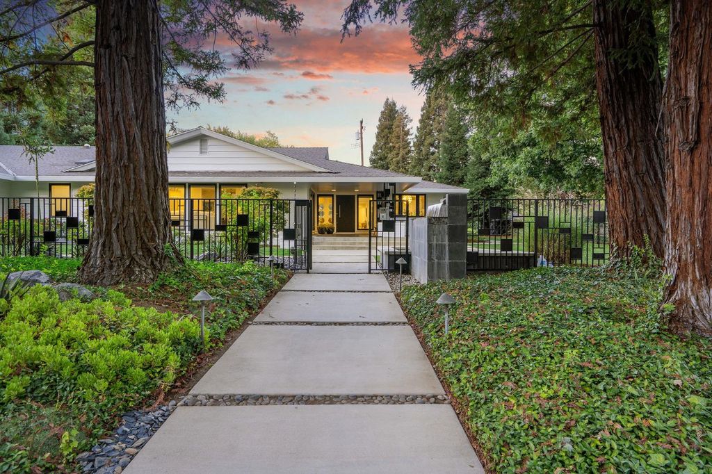 441 Crocker Rd, Sacramento, CA 95864