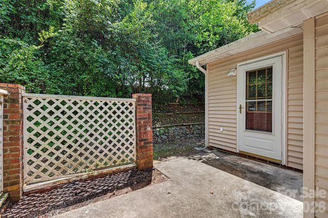 808 Floyd Lane, Gastonia, NC 28052