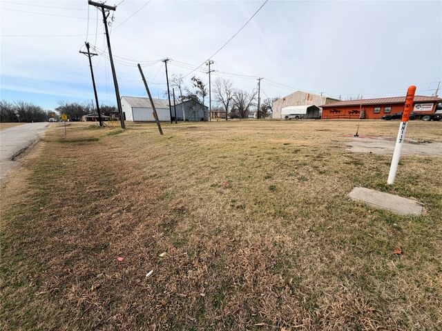 W W McCart Street, Krum, TX 76249