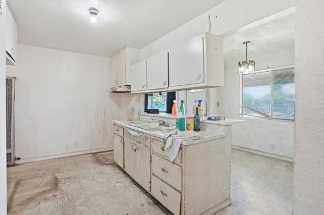 1835 E Anderson Street, Stockton, CA 95205