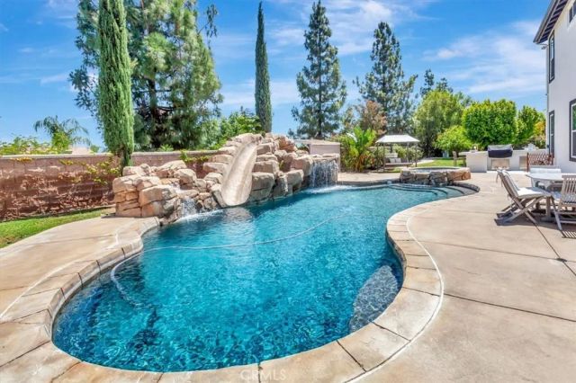 3795 Peregrine Circle, Corona, CA 92881