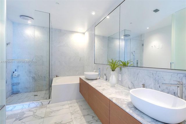 10203 Collins Ave 1502, Bal Harbour, FL 33154