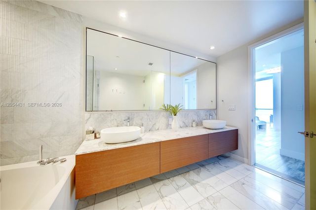 10203 Collins Ave 1502, Bal Harbour, FL 33154
