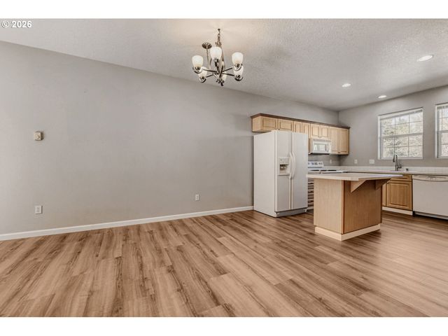 15680 Sw BLACK QUARTZ St, Beaverton, OR 97007