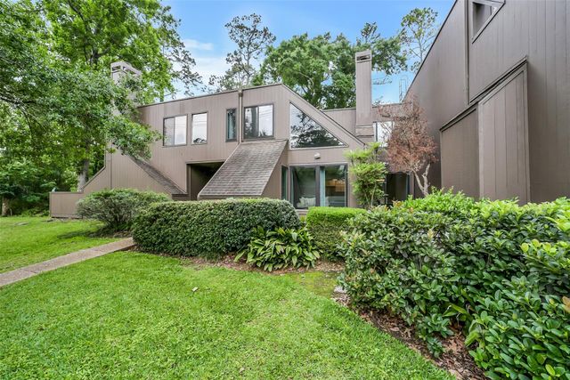 296 Litchfield Lane, Houston, TX 77024