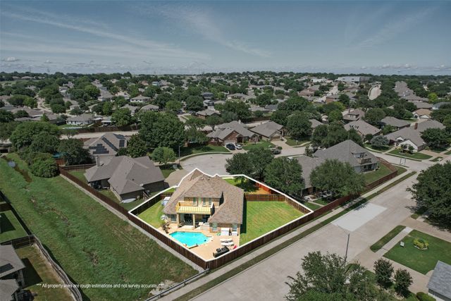 10717 Greenview Court, Benbrook, TX 76126