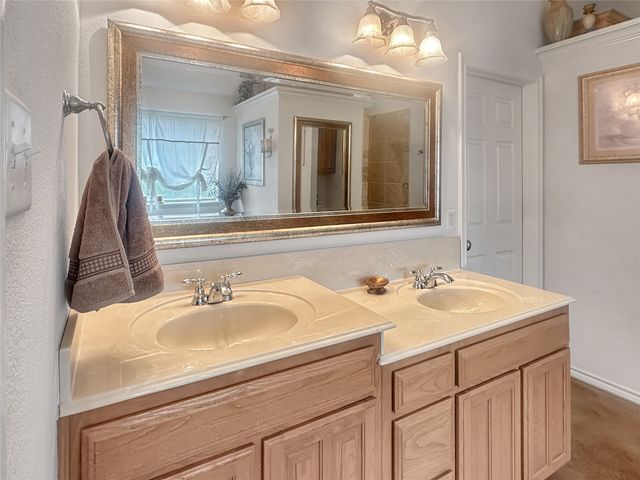 10717 Greenview Court, Benbrook, TX 76126