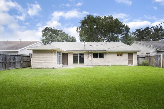 6019 Spellman Road, Houston, TX 77096