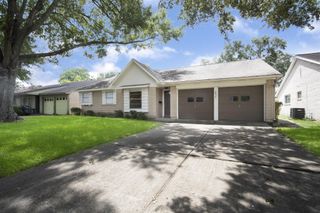 6019 Spellman Road, Houston, TX 77096