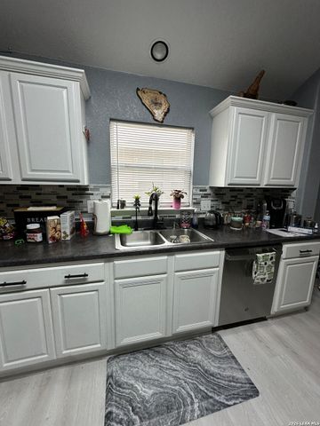 9522 Sun Mill, San Antonio, TX 78254