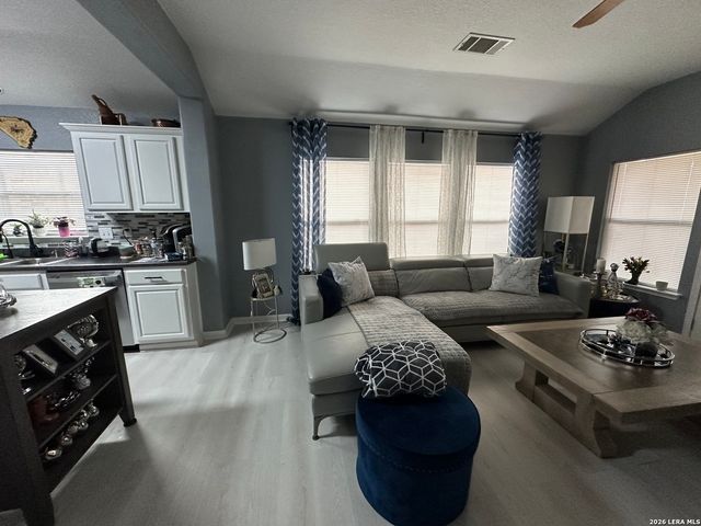 9522 Sun Mill, San Antonio, TX 78254