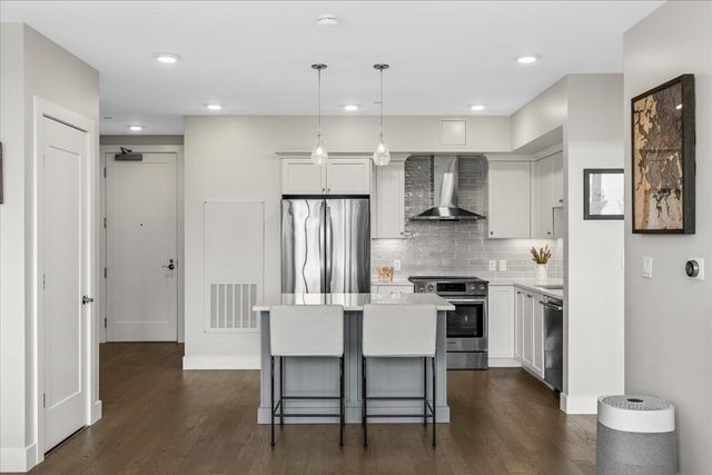130 Broad Reach 410, Weymouth, MA 02091