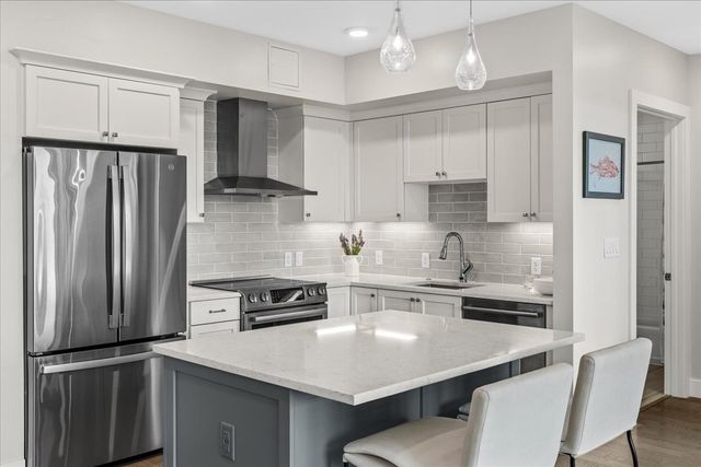 130 Broad Reach 410, Weymouth, MA 02091