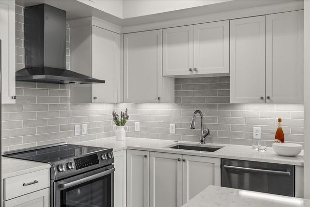 130 Broad Reach 410, Weymouth, MA 02091