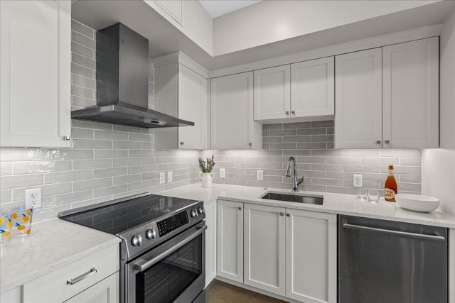 130 Broad Reach 410, Weymouth, MA 02091