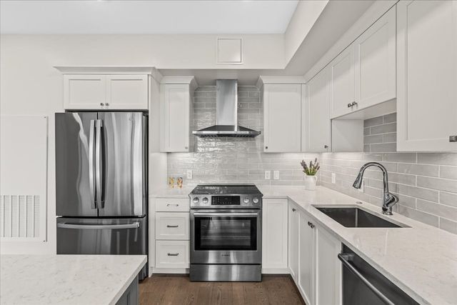 130 Broad Reach 410, Weymouth, MA 02091
