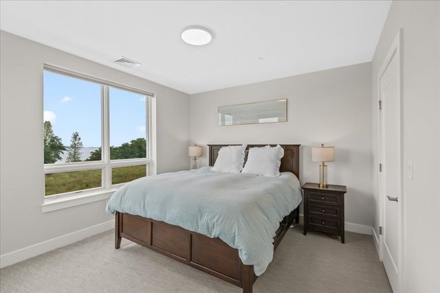 130 Broad Reach 410, Weymouth, MA 02091