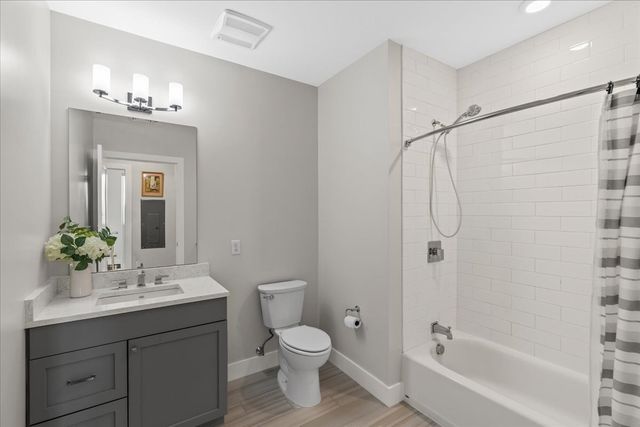 130 Broad Reach 410, Weymouth, MA 02091