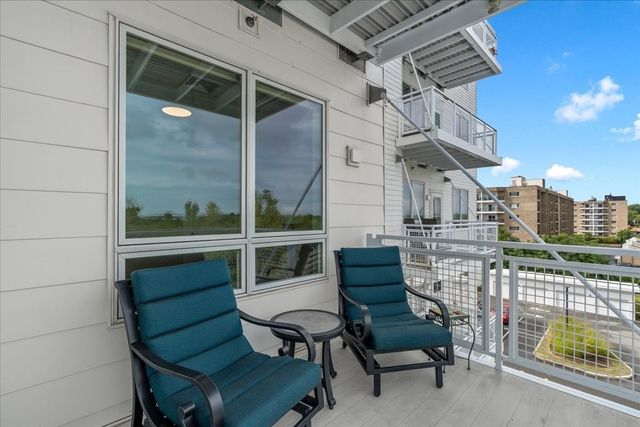 130 Broad Reach 410, Weymouth, MA 02091