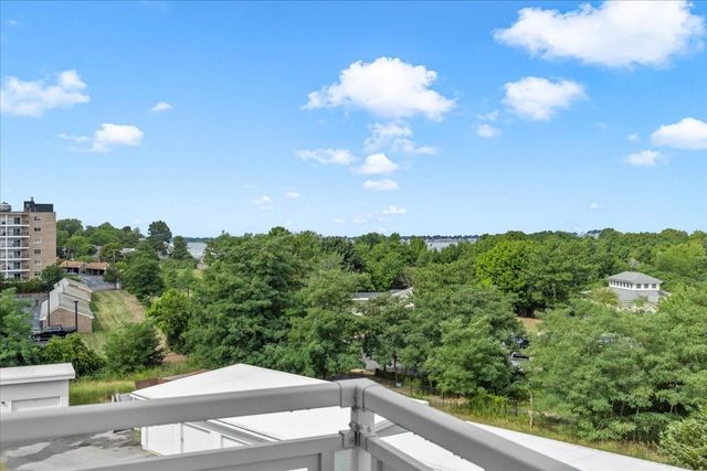 130 Broad Reach 410, Weymouth, MA 02091