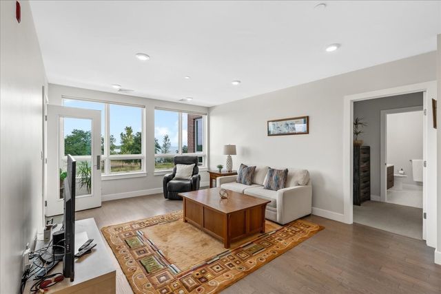130 Broad Reach 410, Weymouth, MA 02091