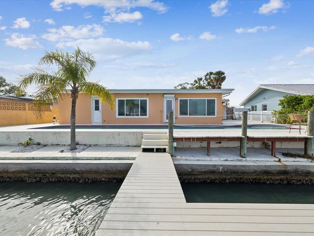 11549 48TH AVENUE N, St Petersburg, FL 33708