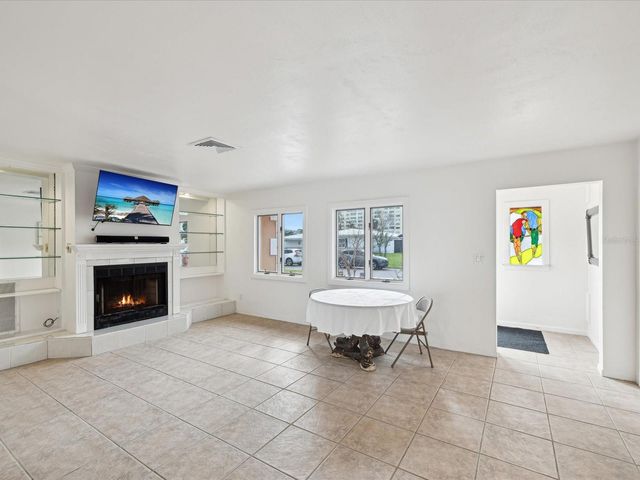 11549 48TH AVENUE N, St Petersburg, FL 33708