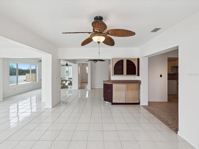 11549 48TH AVENUE N, St Petersburg, FL 33708