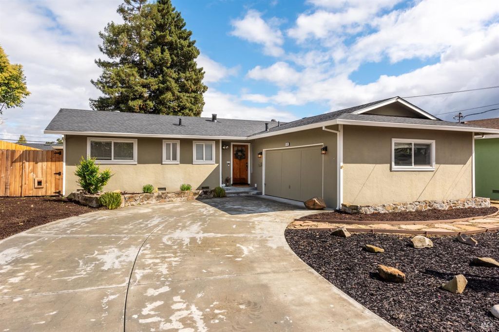 7530 Bernice Ave, Rohnert Park, CA 94928