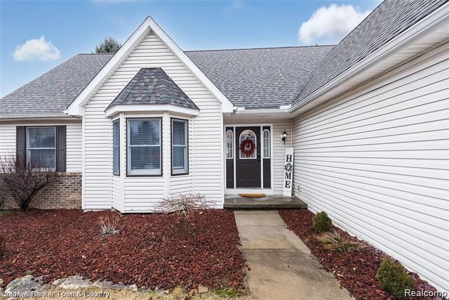 6322 E Horseshoe Trail, Linden, MI 48451