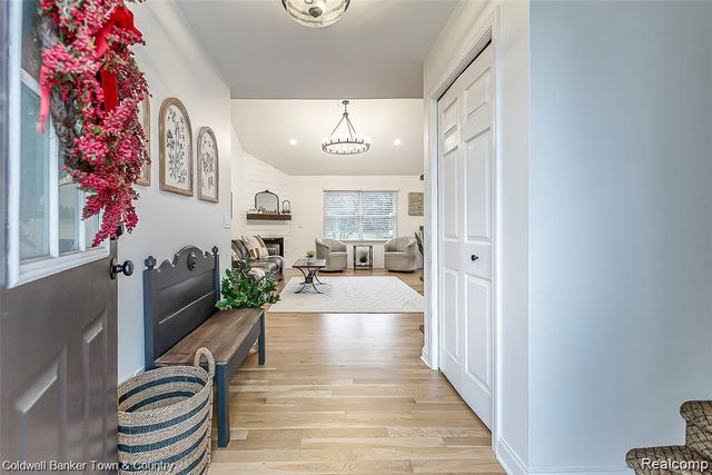 6322 E Horseshoe Trail, Linden, MI 48451