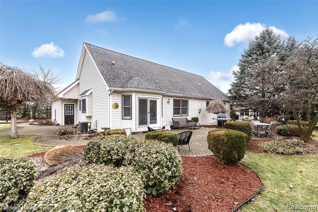 6322 E Horseshoe Trail, Linden, MI 48451