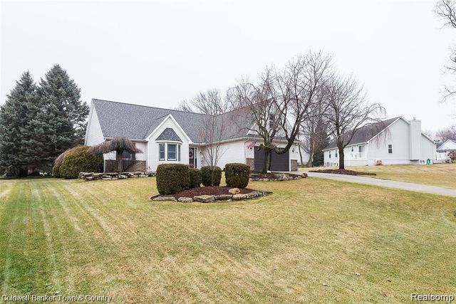 6322 E Horseshoe Trail, Linden, MI 48451