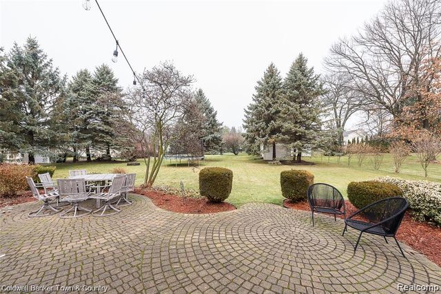 6322 E Horseshoe Trail, Linden, MI 48451