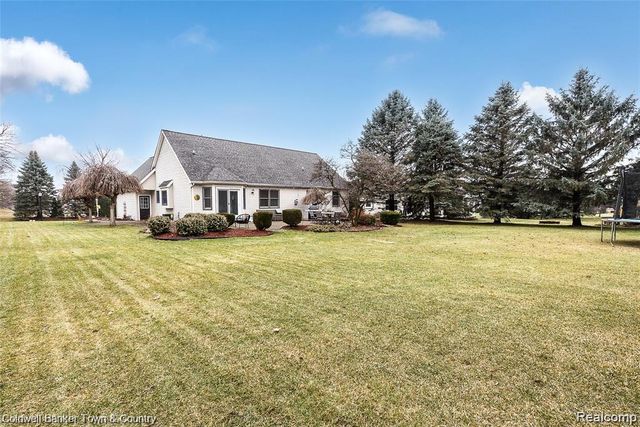 6322 E Horseshoe Trail, Linden, MI 48451