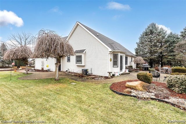 6322 E Horseshoe Trail, Linden, MI 48451