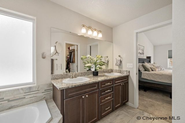 3612 PURPLE SAGE RD, Cheyenne, WY 82001