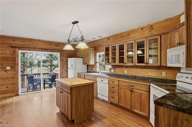 2455 Beroth Road, Pfafftown, NC 27040