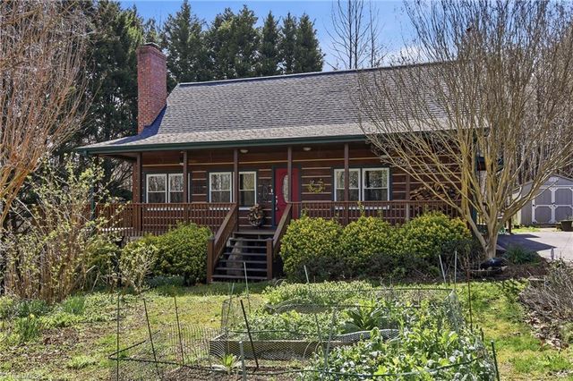 2455 Beroth Road, Pfafftown, NC 27040