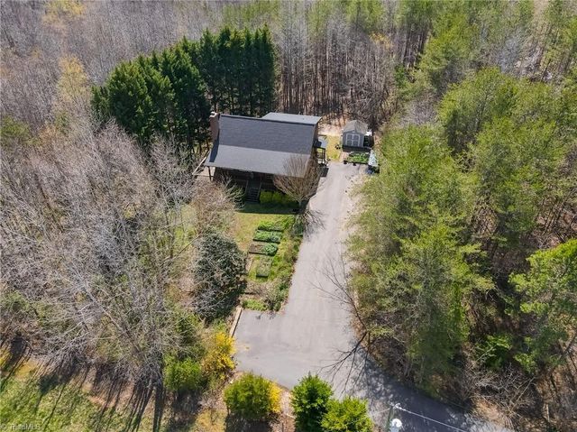 2455 Beroth Road, Pfafftown, NC 27040