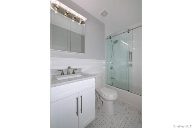 105 Lincoln Avenue 105-I, Sayville, NY 11782